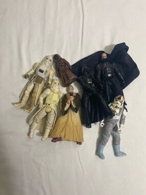 Star Wars Assorted Classic Action Figures - Mixed Lot